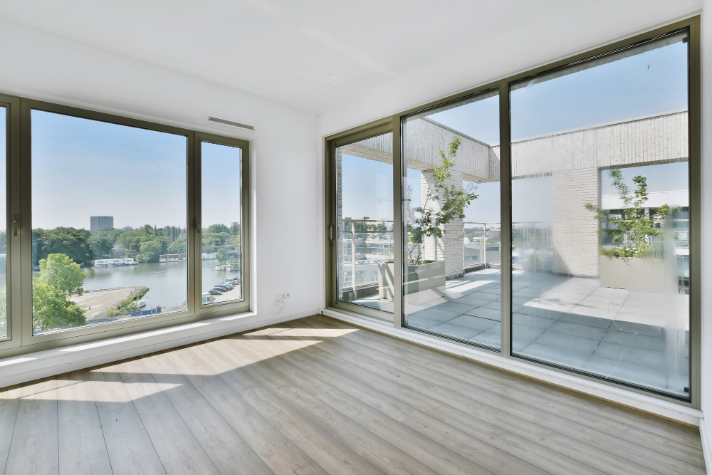 Eau Claire Picture Window